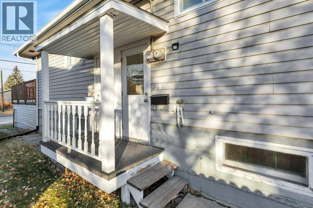 5702 West Park Crescent, Red Deer, Alberta  T4N 1E5 - Photo 4 - A2268137