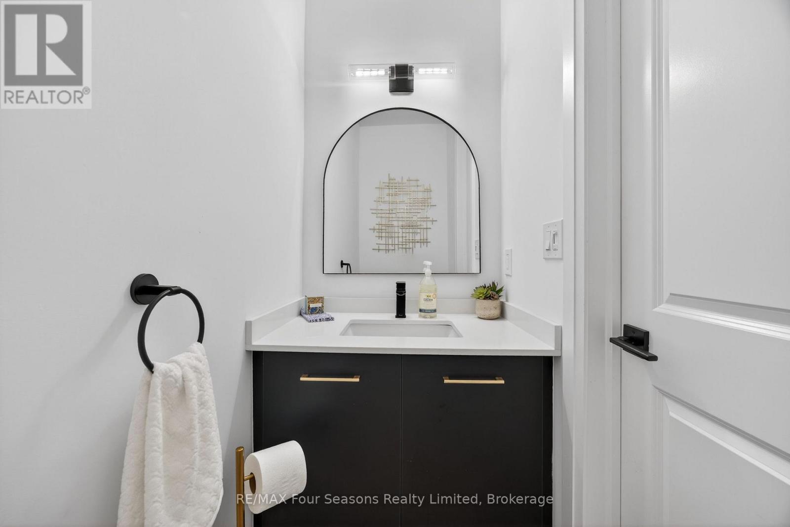 25 Waterview Lane, Blue Mountains, Ontario  N0H 2P0 - Photo 11 - X12543480