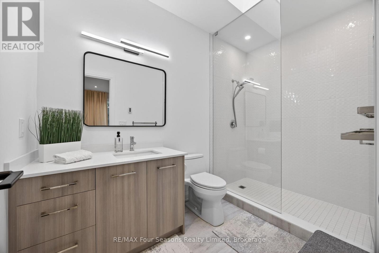 25 Waterview Lane, Blue Mountains, Ontario  N0H 2P0 - Photo 14 - X12543480