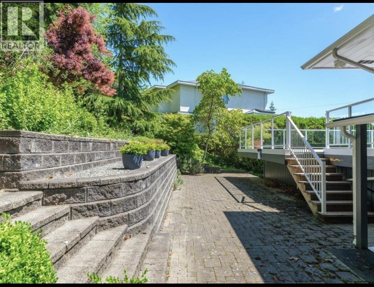 2615 Skilift Place, West Vancouver, British Columbia  V7S 2T6 - Photo 14 - R3067089