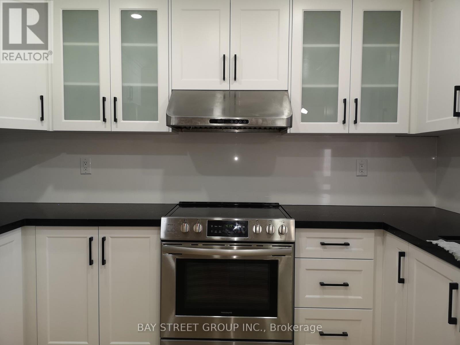 Main - 3 Feltham Road, Markham, Ontario  L3P 6T2 - Photo 11 - N12539850