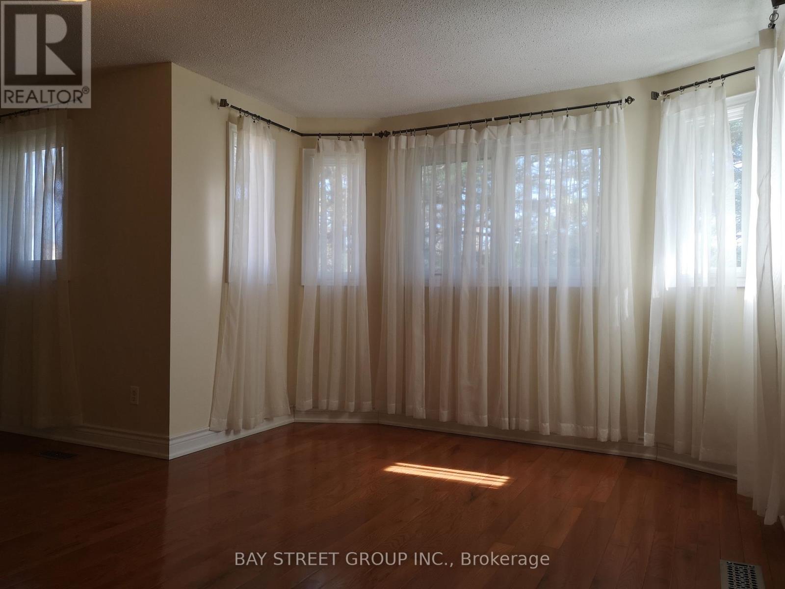 Main - 3 Feltham Road, Markham, Ontario  L3P 6T2 - Photo 19 - N12539850