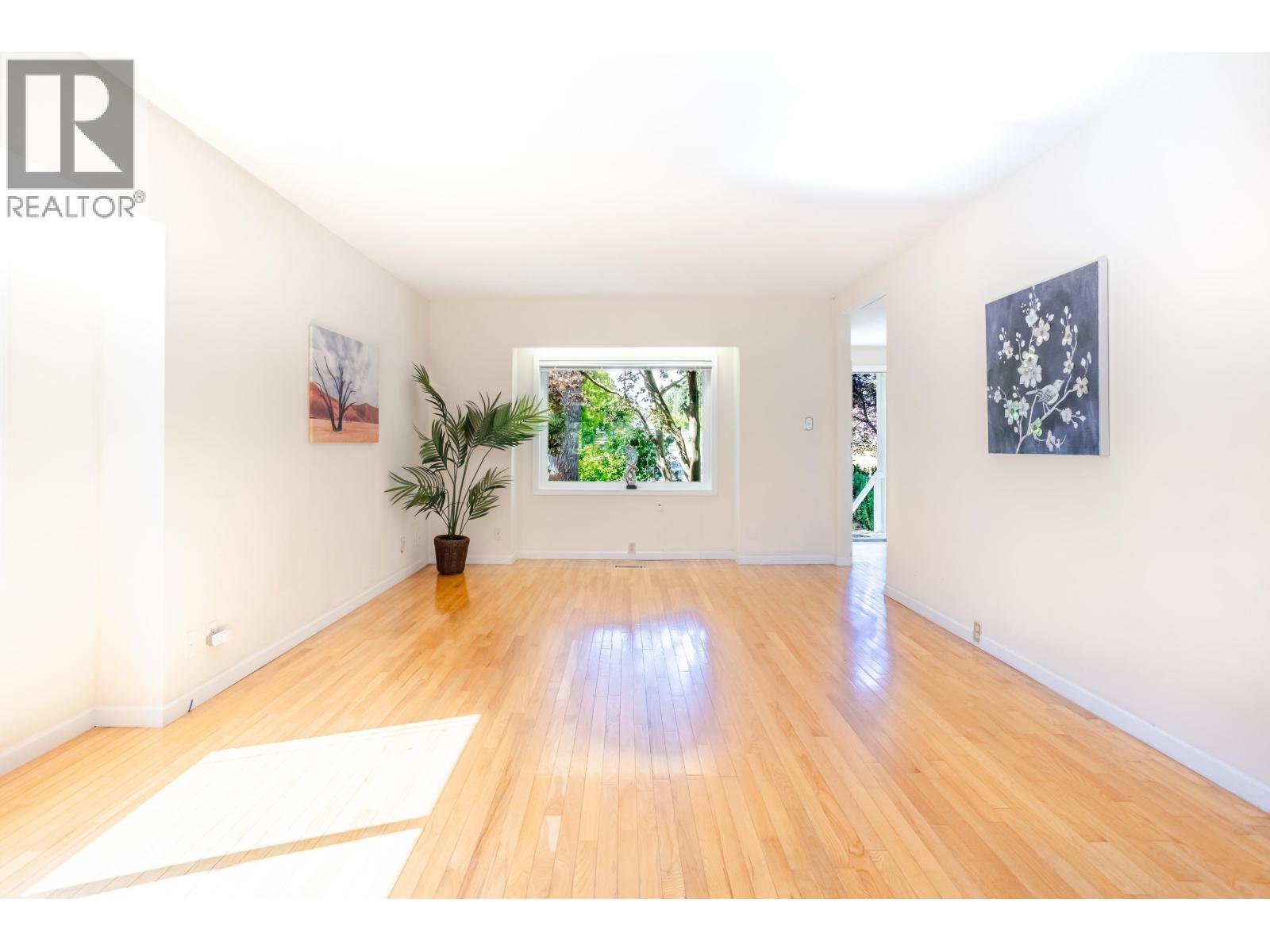 866 W 59th Avenue, Vancouver, British Columbia  V6P 1X7 - Photo 4 - R3067155