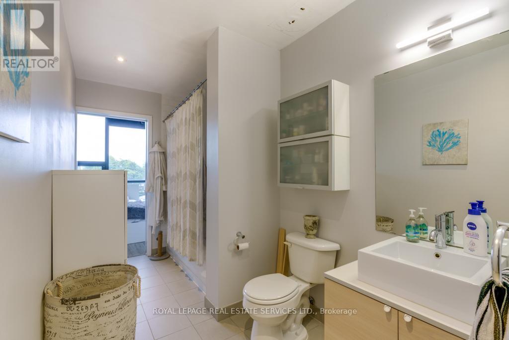 516 - 60 Bathurst Street, Toronto, Ontario  M5V 2P4 - Photo 13 - C12543456