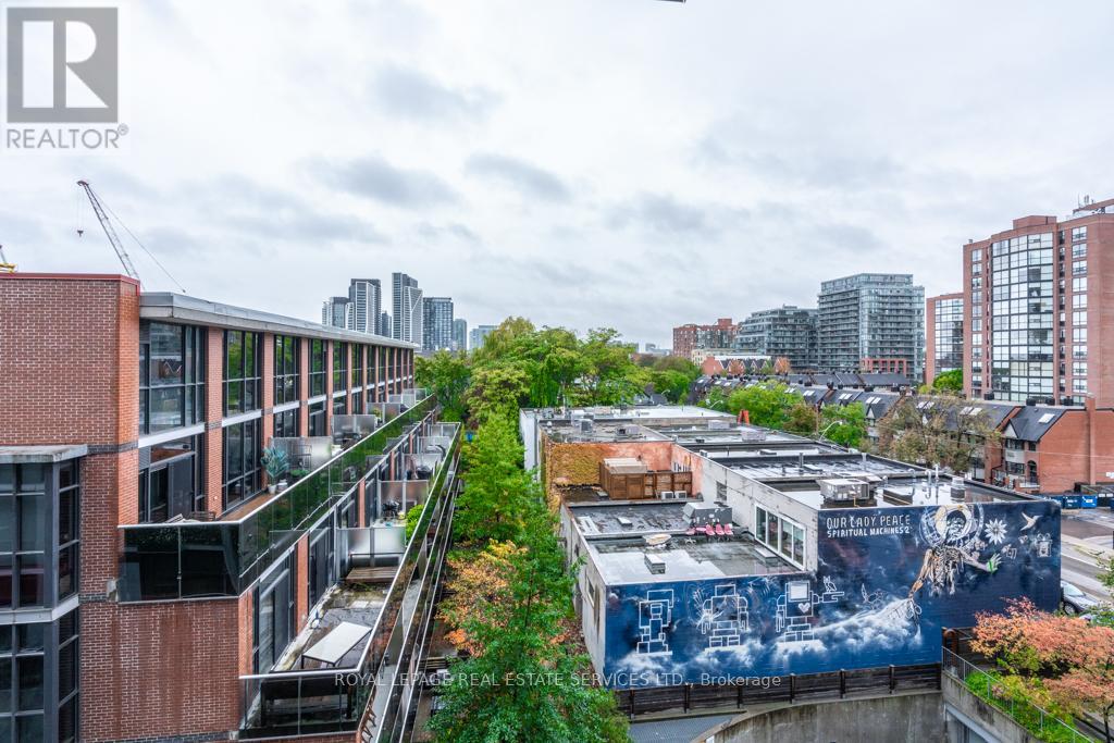 516 - 60 Bathurst Street, Toronto, Ontario  M5V 2P4 - Photo 14 - C12543456