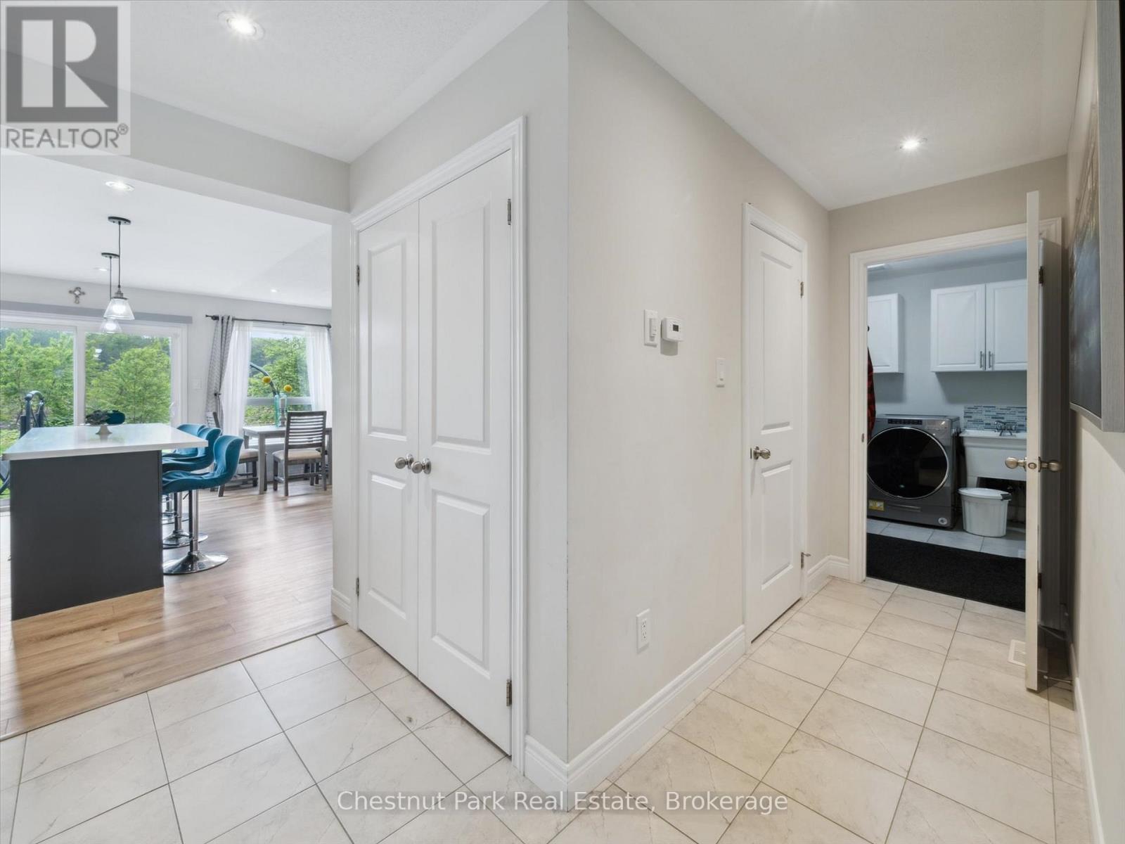 245 Wild Rose Drive, Gravenhurst, Ontario  P1P 0B4 - Photo 6 - X12205375