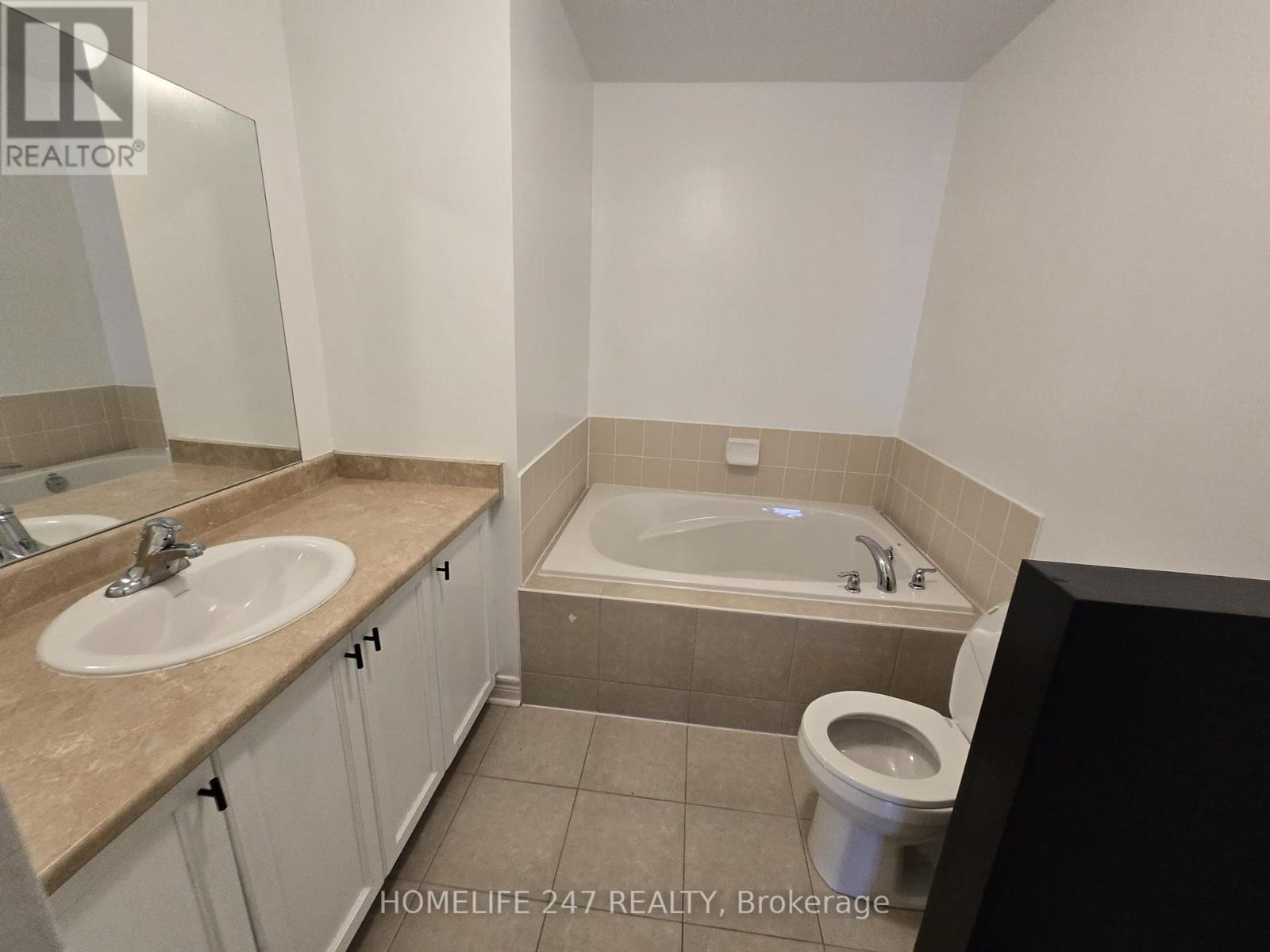 1259 Jim Brewster Circle, Oshawa, Ontario  L1G 7S1 - Photo 5 - E12543432