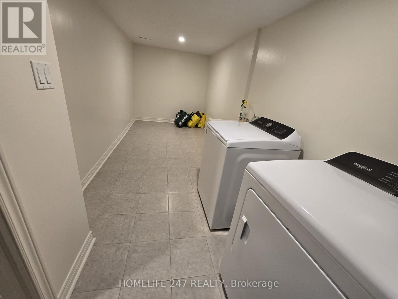 1259 Jim Brewster Circle, Oshawa, Ontario  L1G 7S1 - Photo 7 - E12543432