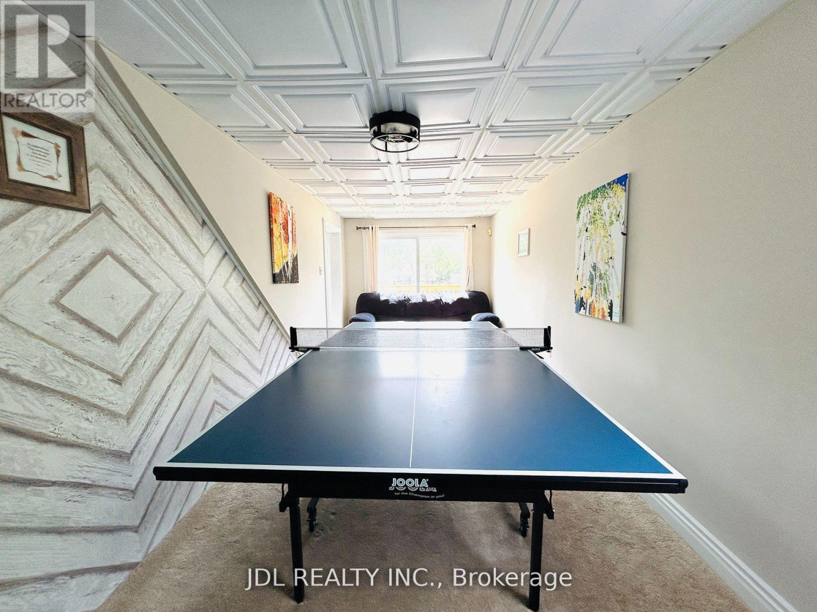 11 Red Robin Road, Georgina, Ontario  L4P 3E9 - Photo 16 - N12543452