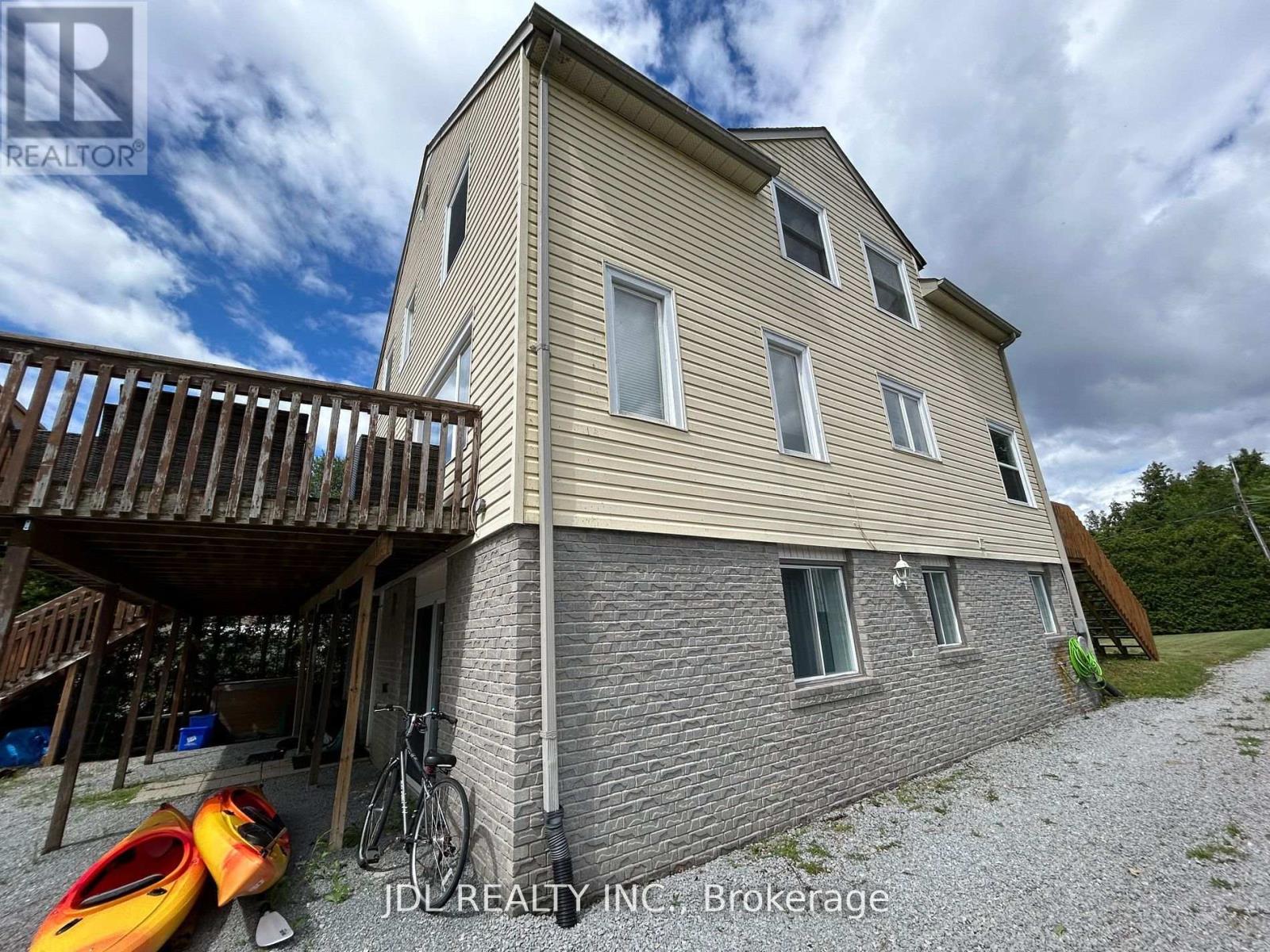 11 Red Robin Road, Georgina, Ontario  L4P 3E9 - Photo 27 - N12543452