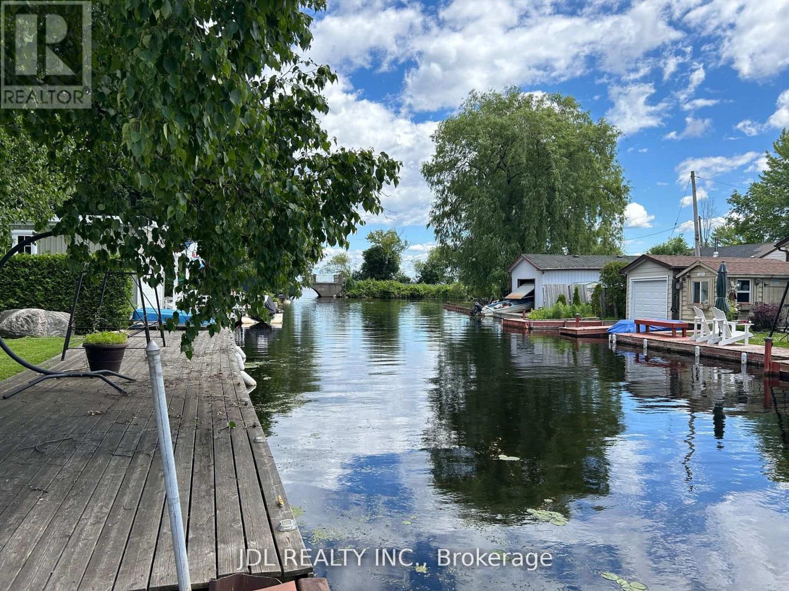 11 Red Robin Road, Georgina, Ontario  L4P 3E9 - Photo 30 - N12543452