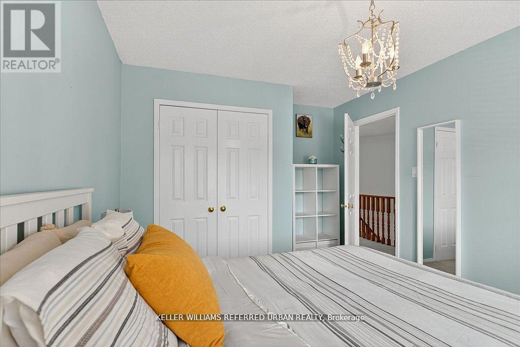 32 Nelson Circle, Newmarket, Ontario  L3X 1R1 - Photo 25 - N12543474