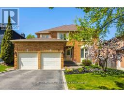 32 NELSON CIRCLE, Newmarket, Ontario
