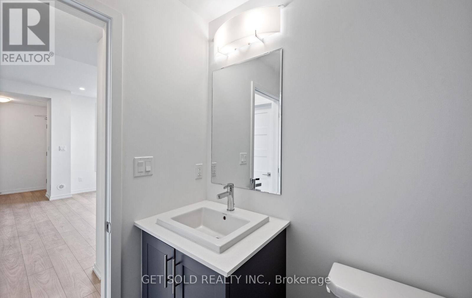 18 - 18 Lytham Green Circle, Newmarket, Ontario  L3Y 0H4 - Photo 18 - N12543498