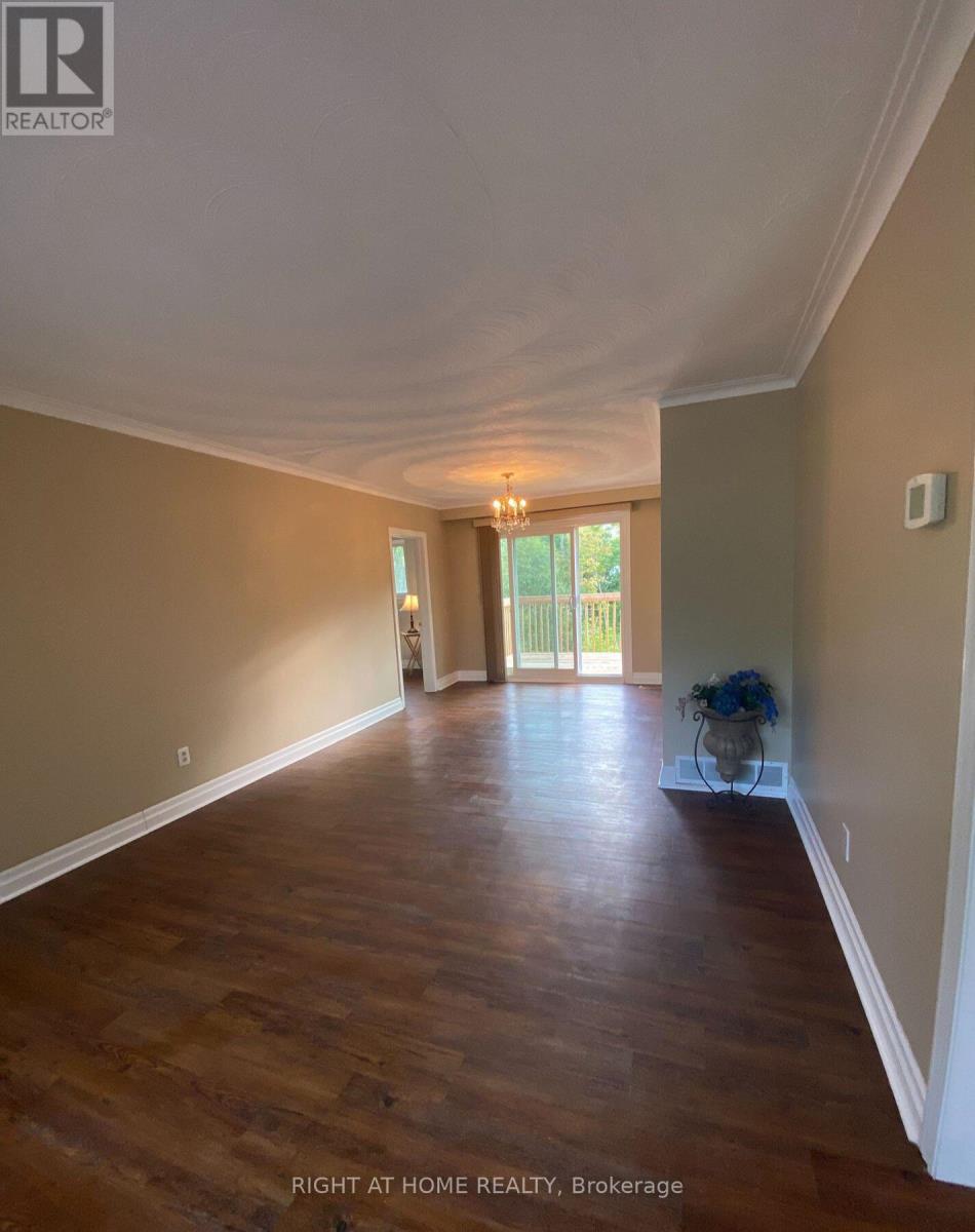 38 Main Street N, Uxbridge, Ontario L9P 1J7 - Photo 3 - N12543506