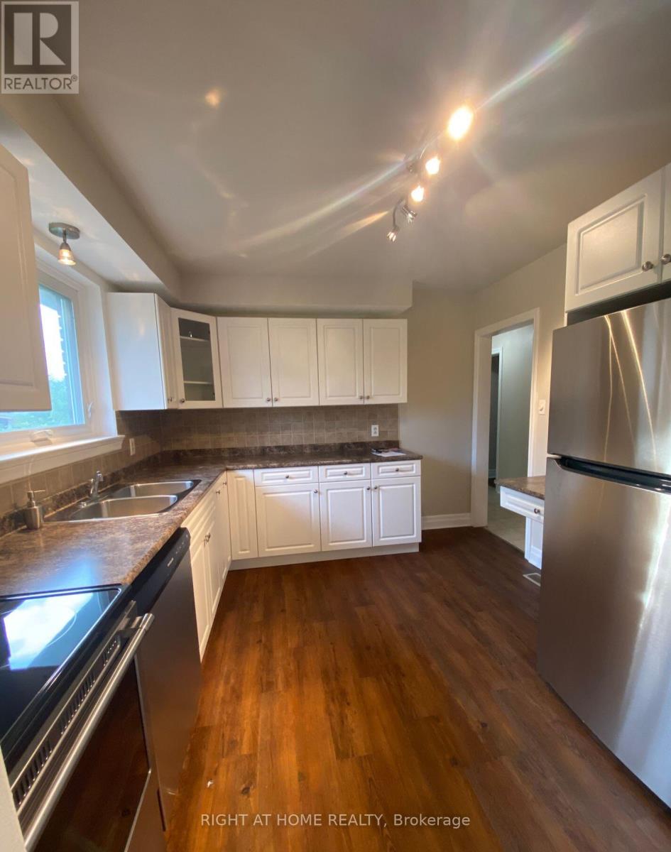 38 Main Street N, Uxbridge, Ontario L9P 1J7 - Photo 4 - N12543506