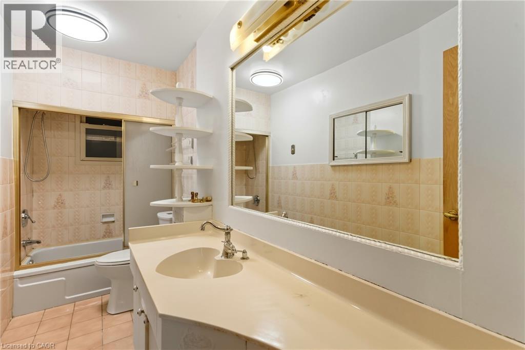 11 Holton Avenue S, Hamilton, Ontario  L8M 2L3 - Photo 9 - 40775242