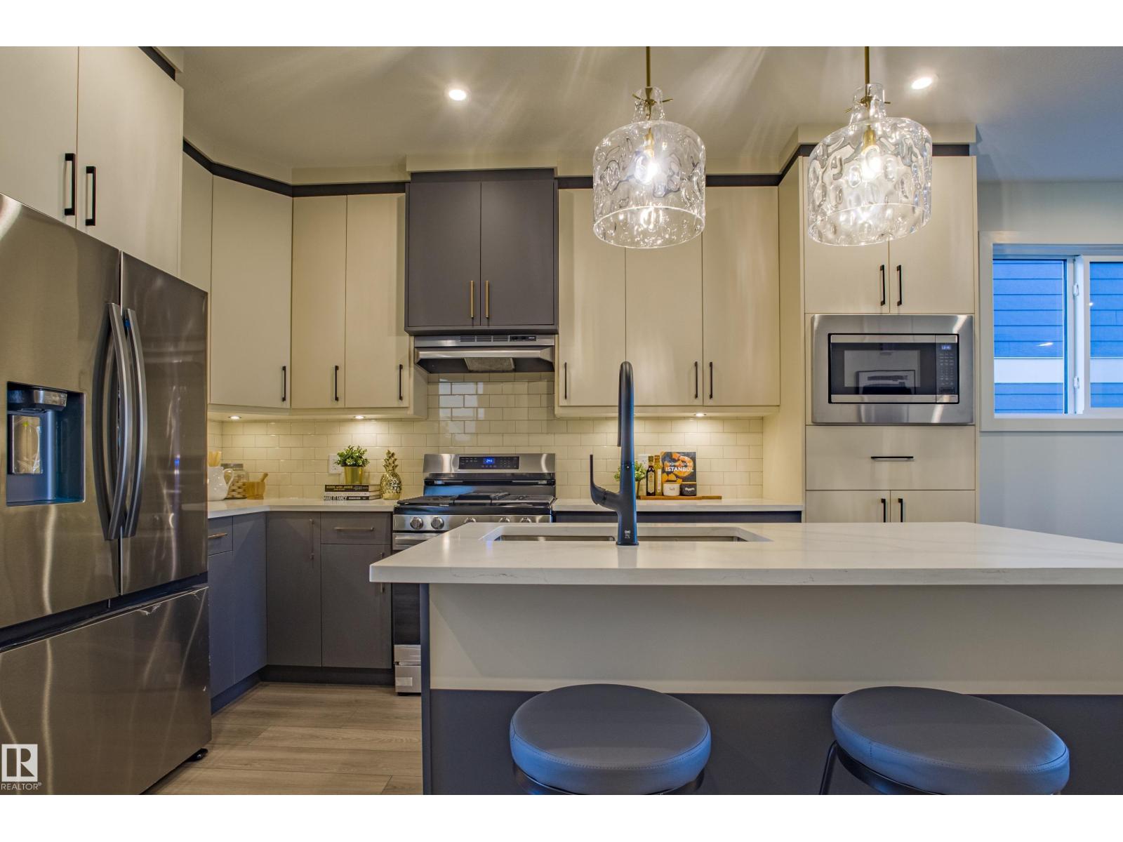 9811 155 St Nw, Edmonton, Alberta  T5P 2L1 - Photo 7 - E4442368