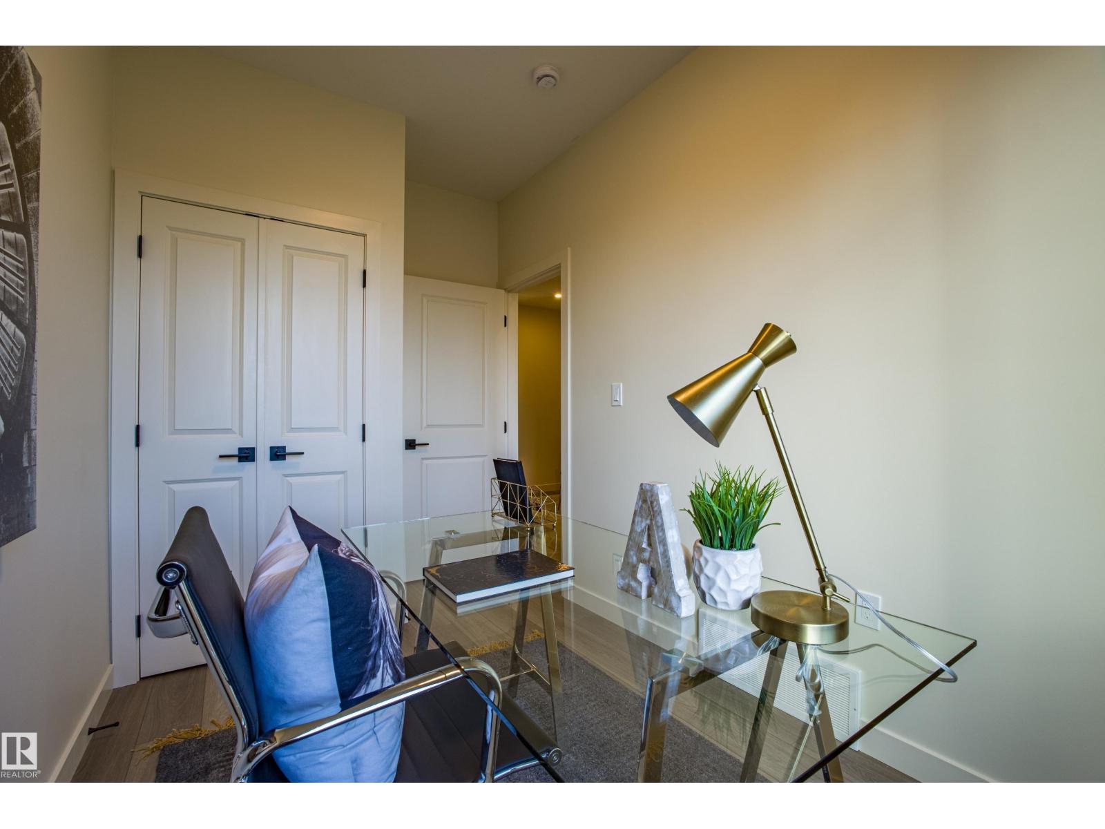 9811 155 St Nw, Edmonton, Alberta  T5P 2L1 - Photo 11 - E4442368