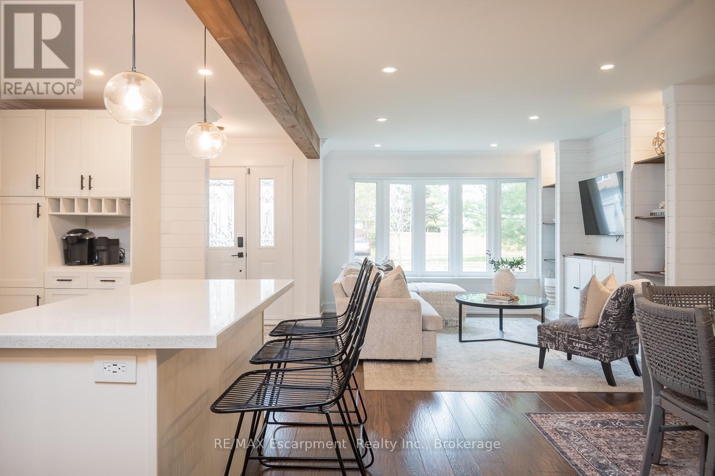 1346 Colonsay Drive, Burlington, Ontario  L7P 2T9 - Photo 16 - W12542818