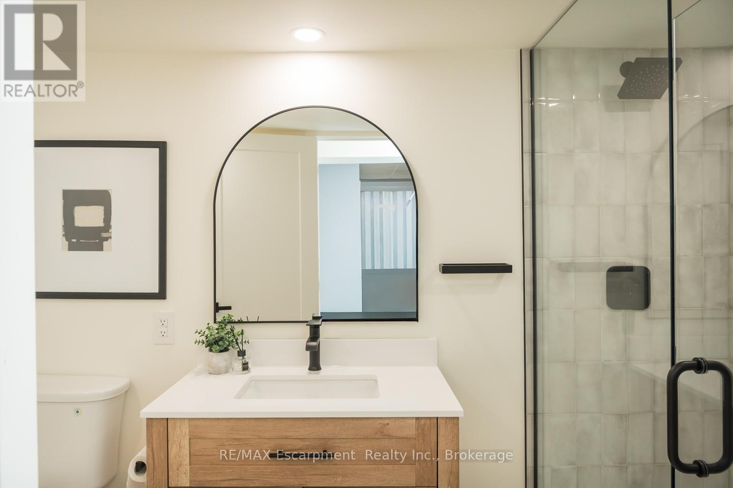 1346 Colonsay Drive, Burlington, Ontario  L7P 2T9 - Photo 31 - W12542818