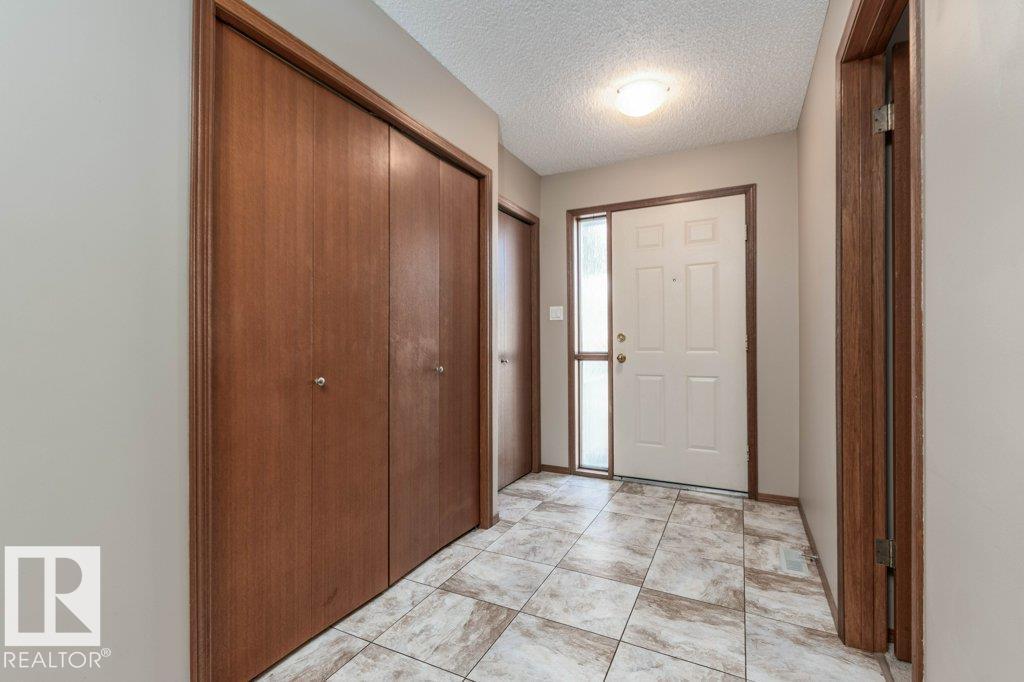 #44 2 Georgian Wy, Sherwood Park, Alberta  T8A 5K3 - Photo 2 - E4465665