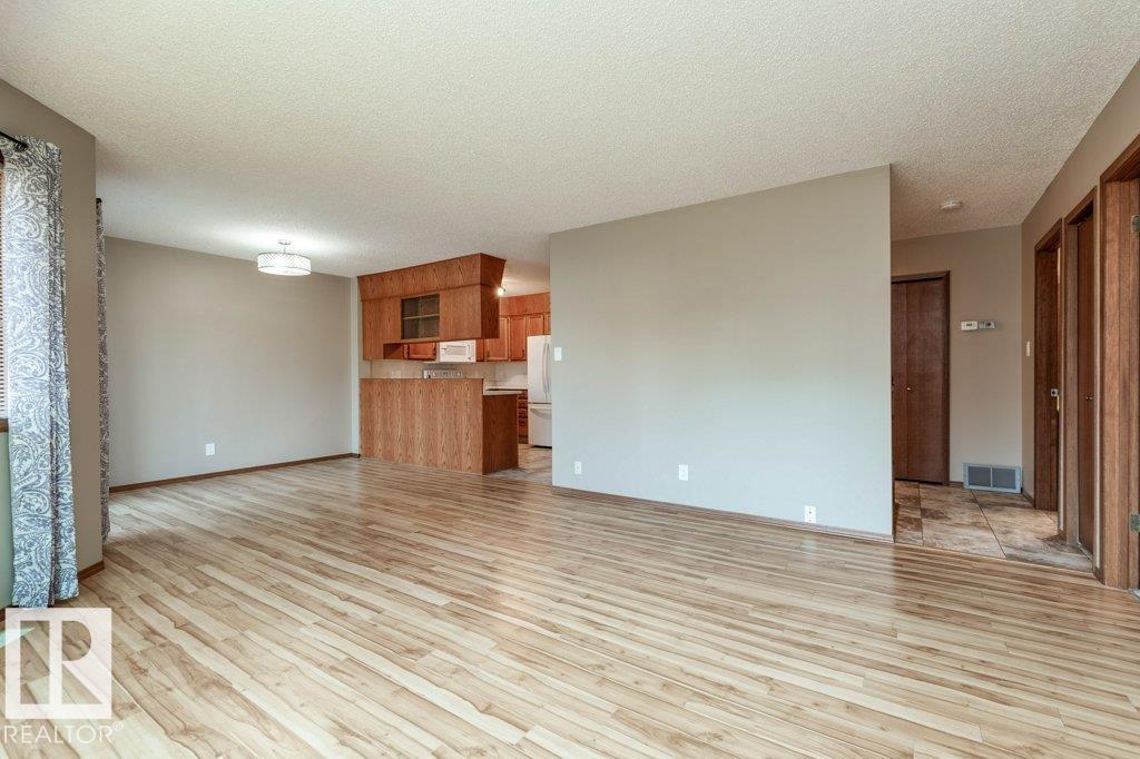 #44 2 Georgian Wy, Sherwood Park, Alberta  T8A 5K3 - Photo 8 - E4465665