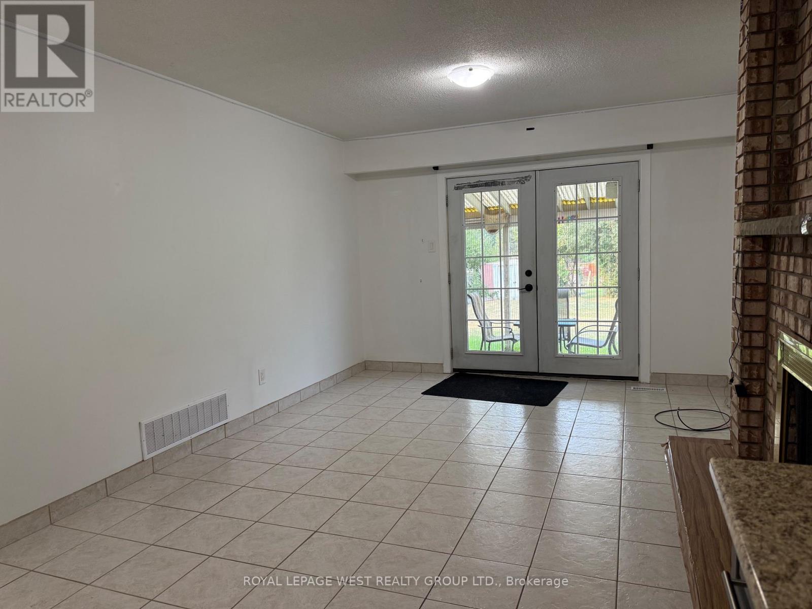 Bsmt - 7655 Wildfern Drive, Mississauga, Ontario  L4T 3P8 - Photo 3 - W12543426