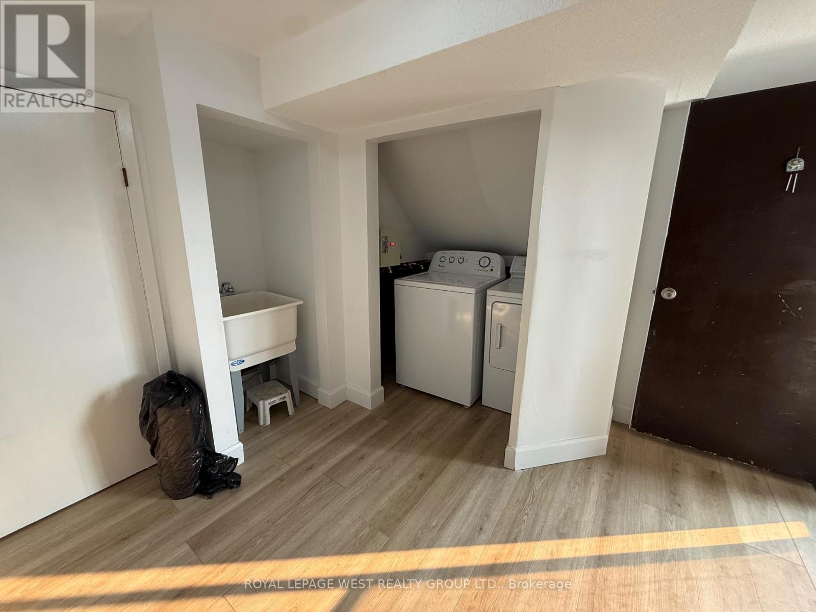 Bsmt - 7655 Wildfern Drive, Mississauga, Ontario  L4T 3P8 - Photo 7 - W12543426