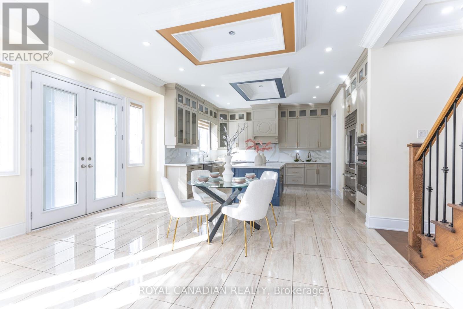 24 Buttonwood Road, Brampton, Ontario  L6P 4J8 - Photo 14 - W12543450