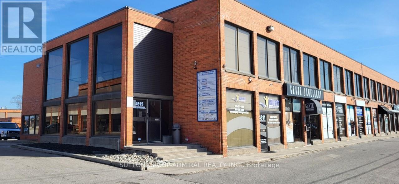 4507 Chesswood Drive, Toronto, Ontario  M3J 2T9 - Photo 16 - W12543468