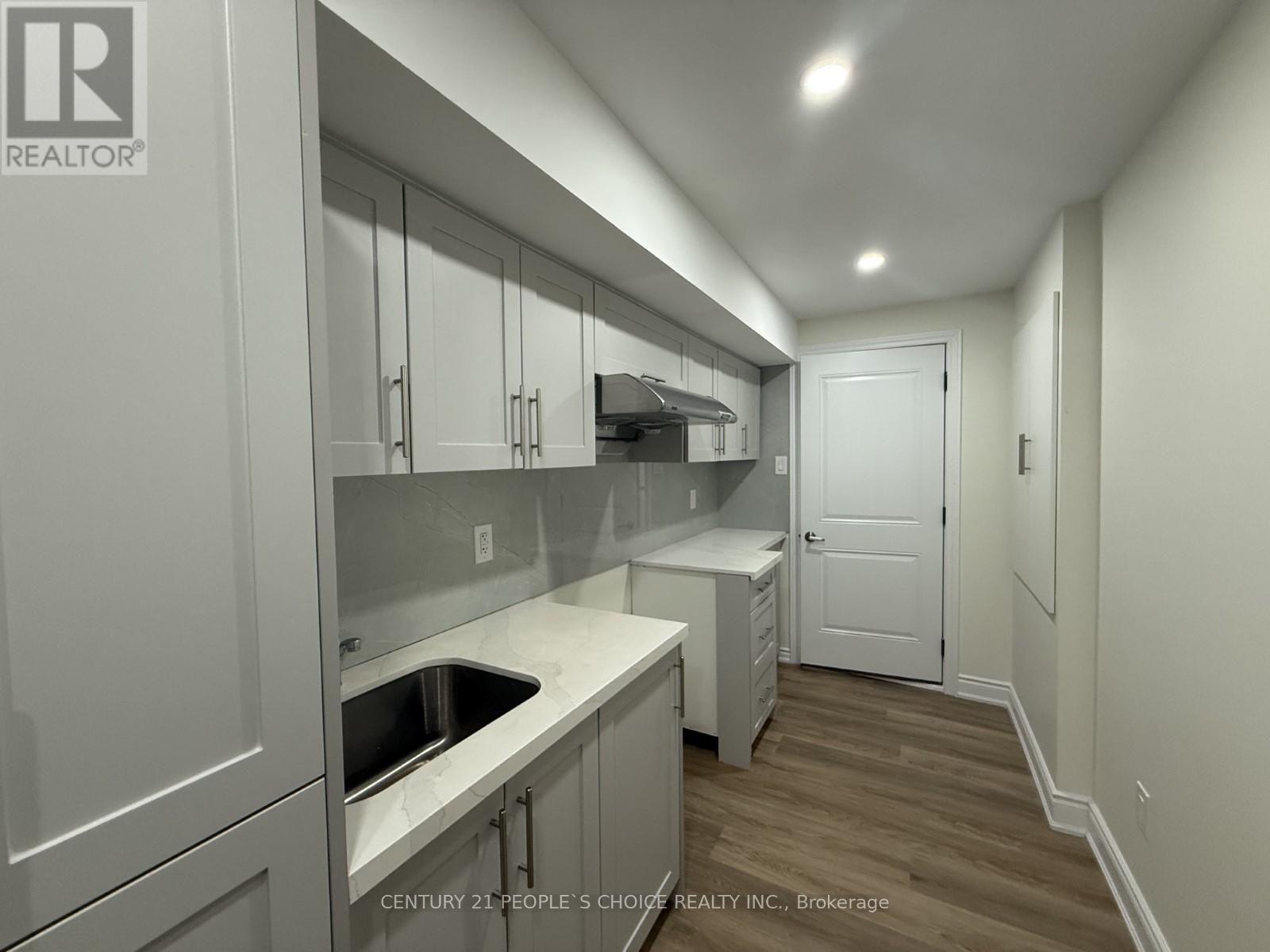 Lower - 99 Stewardship Road E, Brampton, Ontario  L7A 4W5 - Photo 8 - W12543490