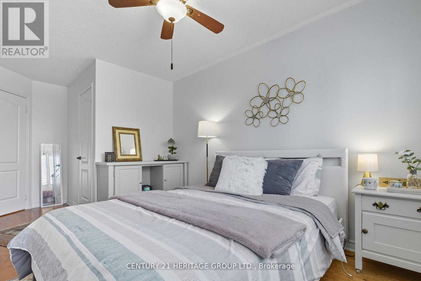 398 Carruthers Avenue, Newmarket, Ontario  L3X 2C1 - Photo 27 - N12543438