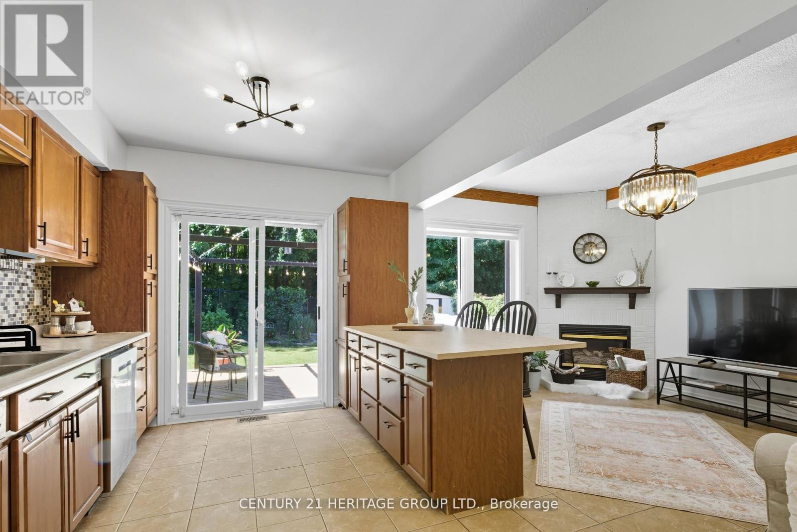 398 Carruthers Avenue, Newmarket, Ontario  L3X 2C1 - Photo 17 - N12543438