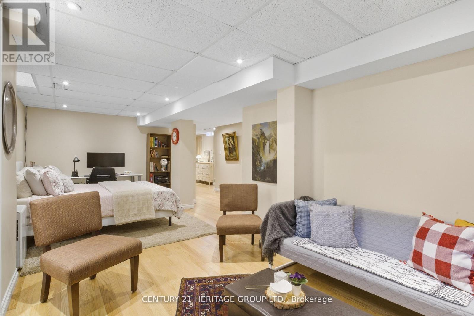 398 Carruthers Avenue, Newmarket, Ontario  L3X 2C1 - Photo 32 - N12543438