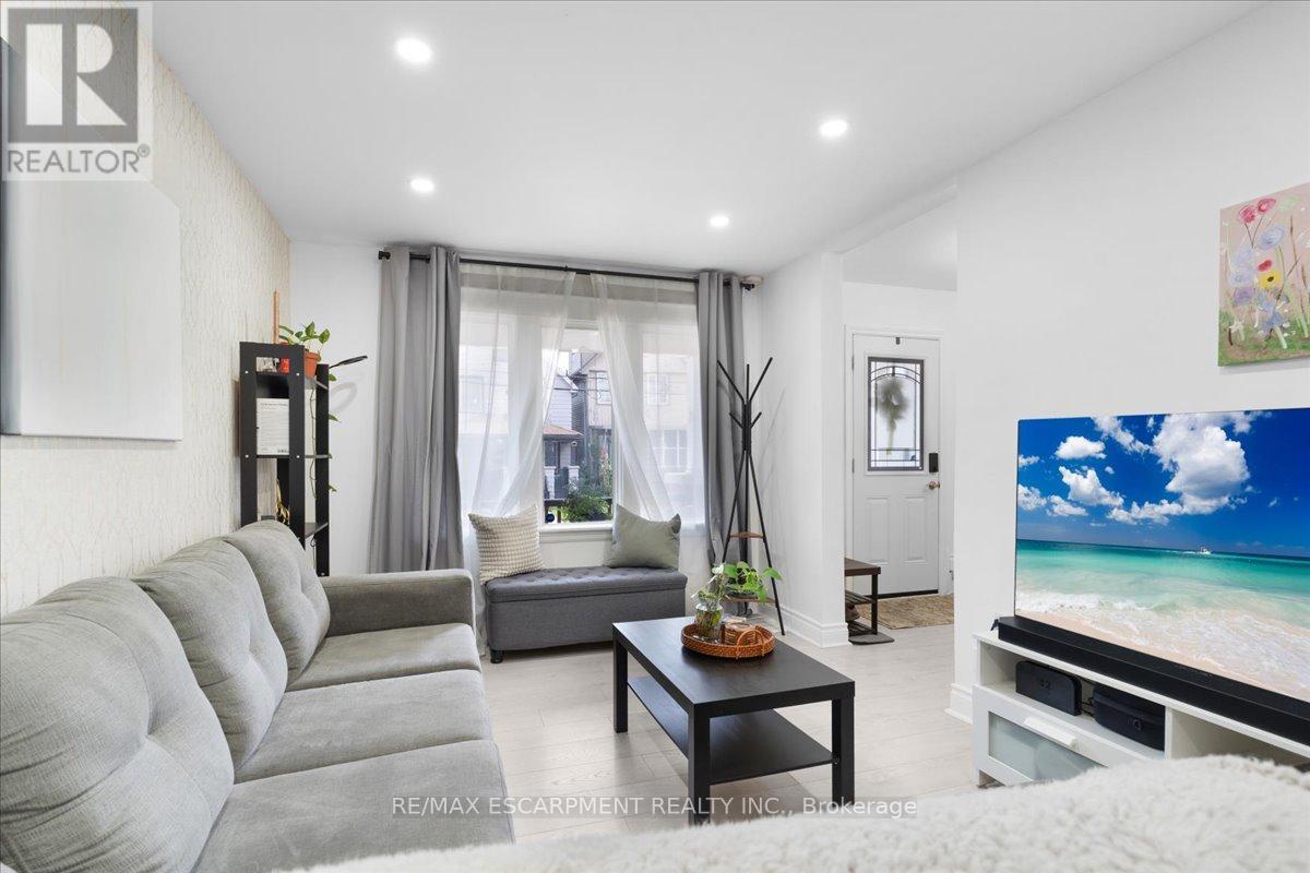 133 Frederick Avenue, Hamilton, Ontario  L8H 4L1 - Photo 12 - X12543448