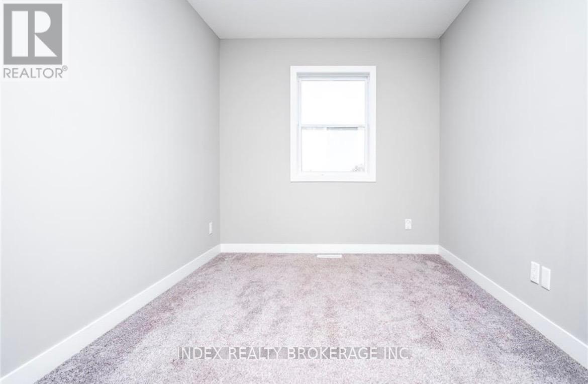 16 - 439 Athlone Avenue S, Woodstock, Ontario  N4V 0C8 - Photo 10 - X12543478