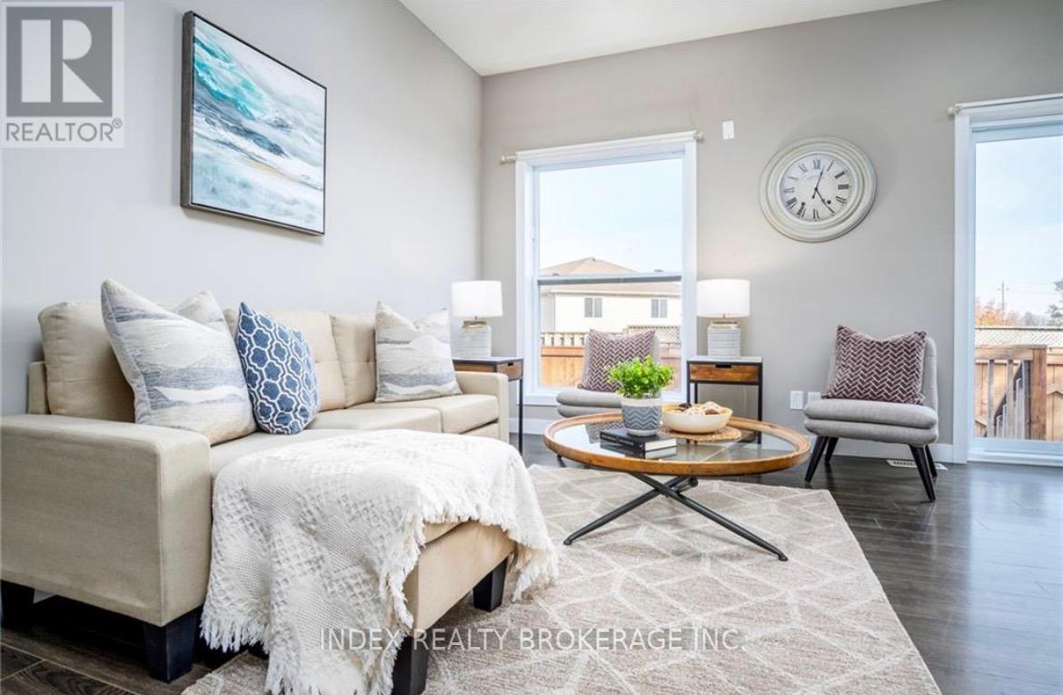 16 - 439 Athlone Avenue S, Woodstock, Ontario  N4V 0C8 - Photo 7 - X12543478