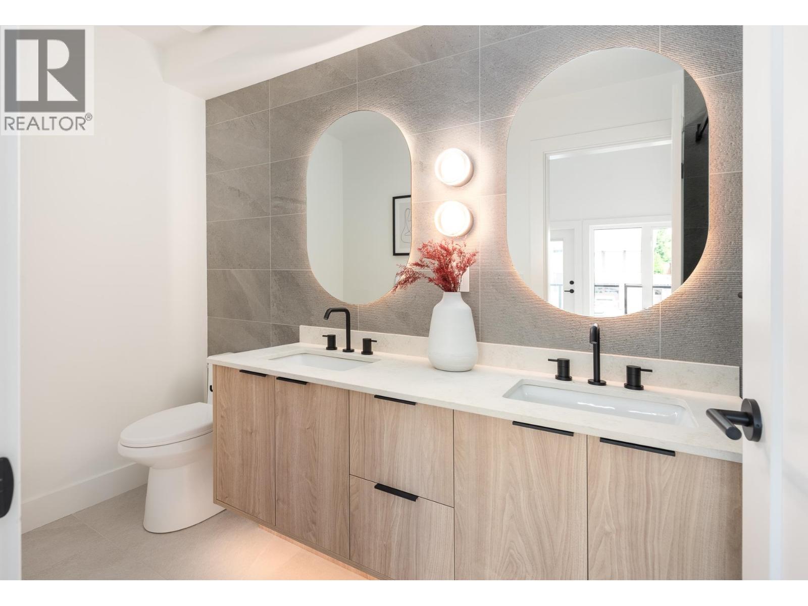 103 1132 Howse Place, Coquitlam, British Columbia  V0V 0V0 - Photo 16 - R3067366