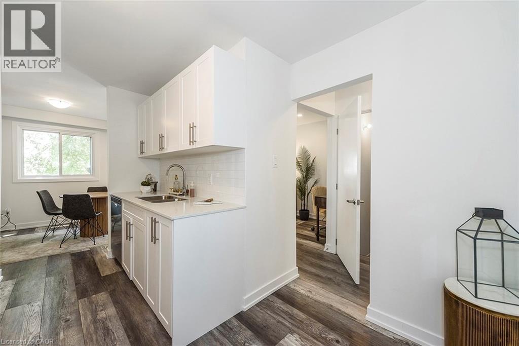 88 Tunbridge Crescent Unit# 41, Hamilton, Ontario L8W 1L3 - Photo 7 - 40788221