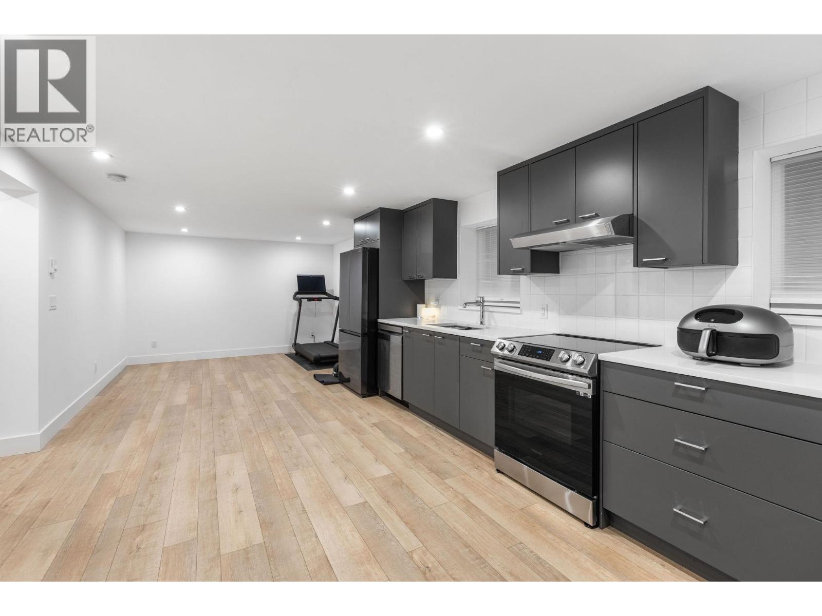 4740 Albert Street, Burnaby, British Columbia V5C 2G9 - Photo 31 - R3067361