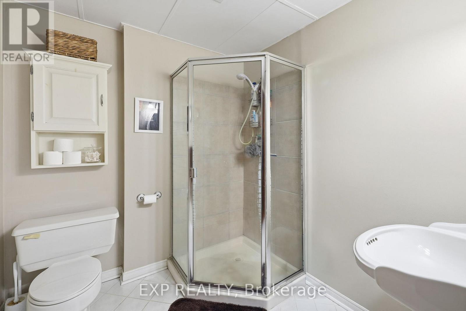 125 Gibson Crescent, Lucan Biddulph, Ontario  N0M 2J0 - Photo 33 - X12543258