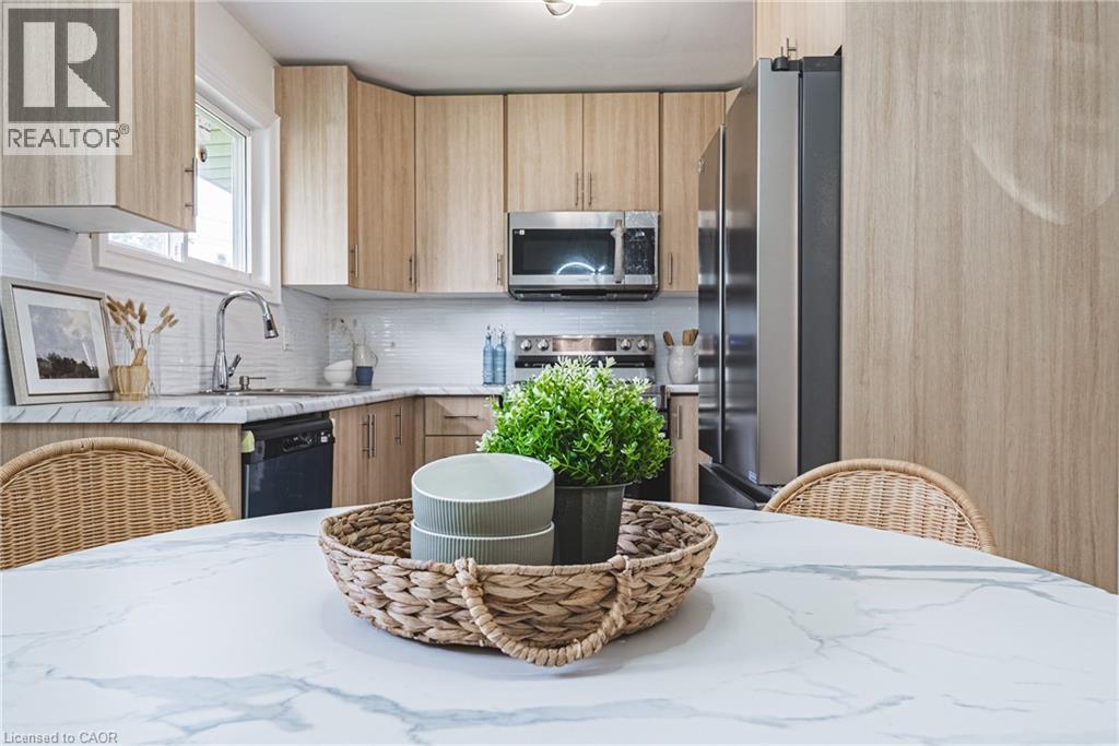 131 Welbourn Drive, Hamilton, Ontario  L9A 3N5 - Photo 10 - 40788220