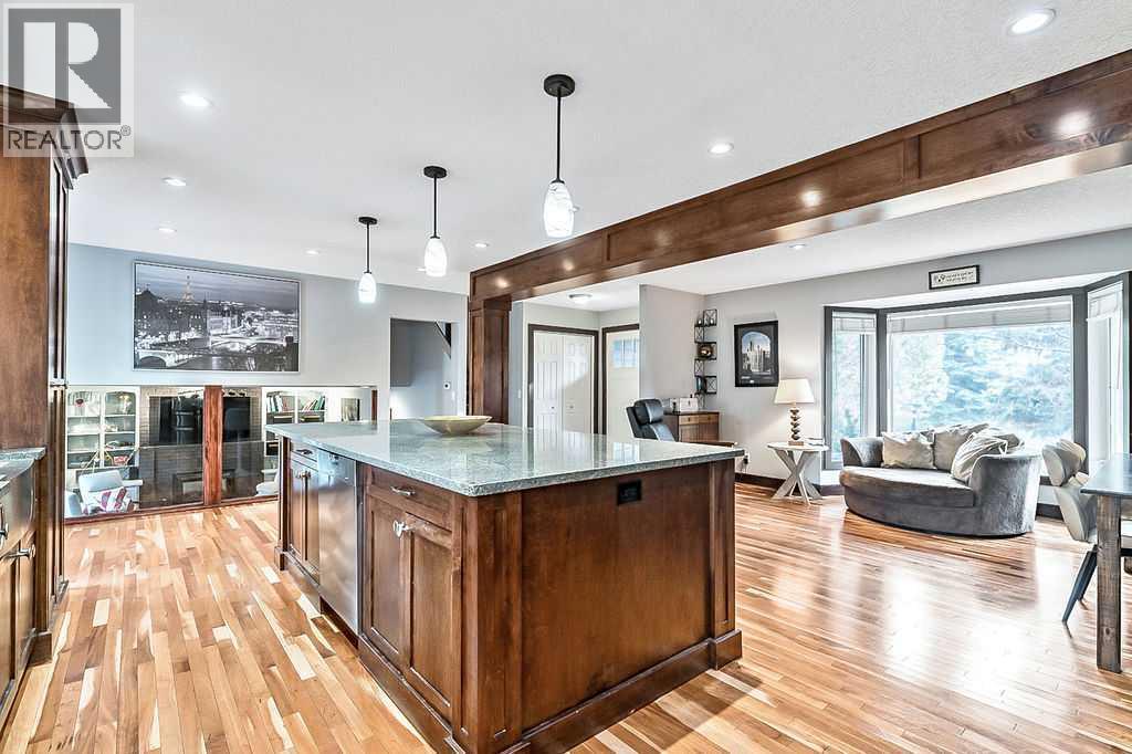 804 Varsity Estates Place Nw, Calgary, Alberta  T3B 3X3 - Photo 13 - A2270083