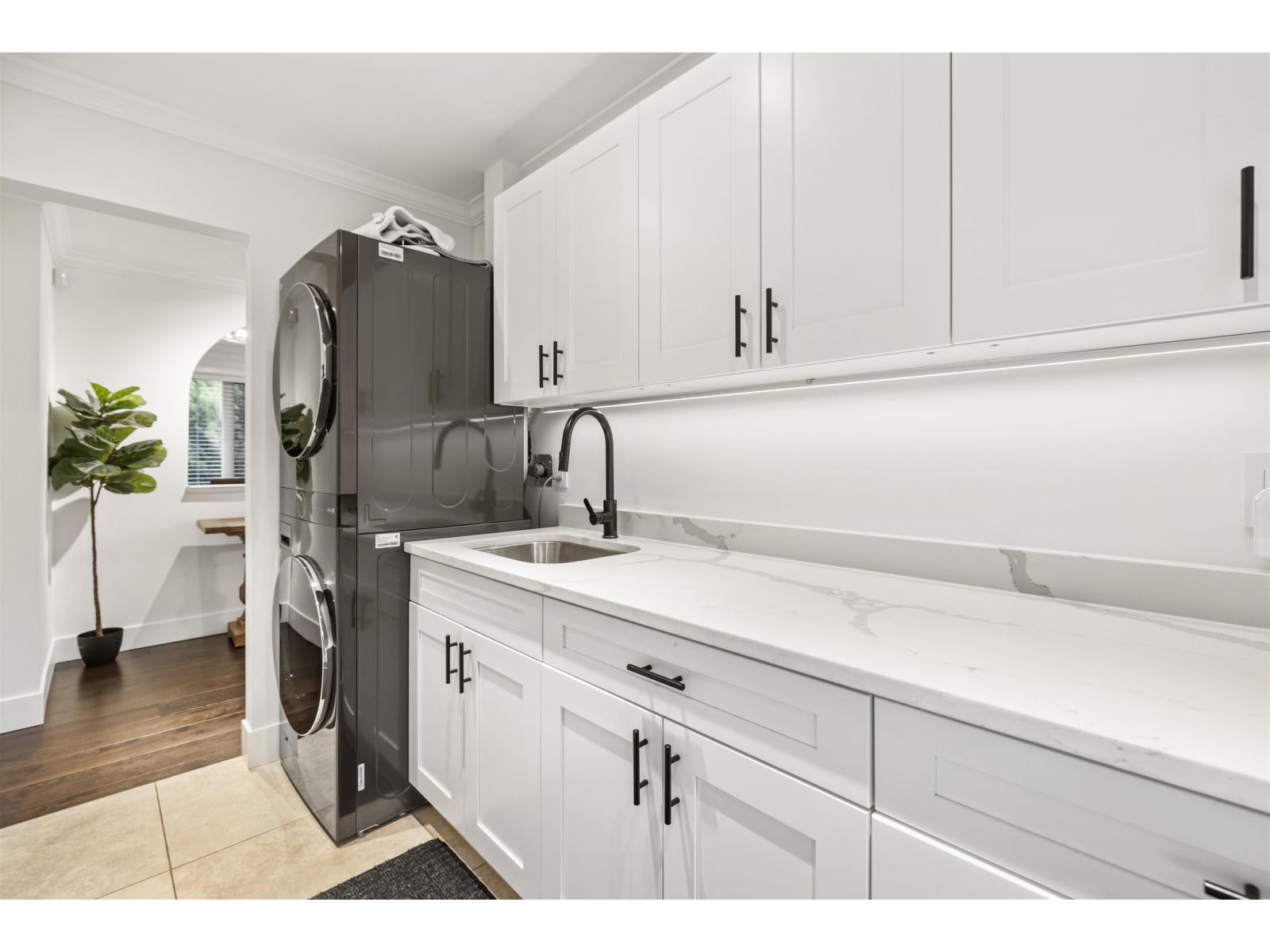 27720 Joanita Place, Abbotsford, British Columbia  V4X 2C3 - Photo 25 - R3066846