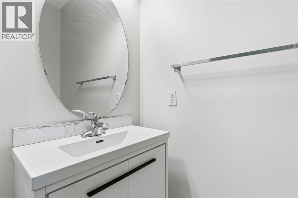 64 Cougarstone Square Sw, Calgary, Alberta  T3H 5J4 - Photo 16 - A2262348