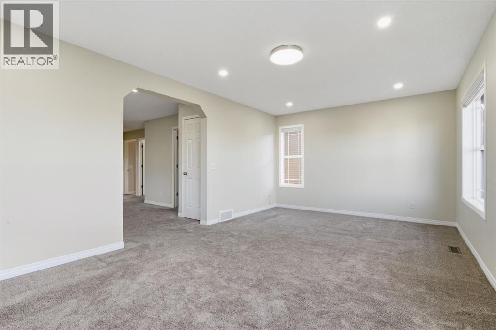 64 Cougarstone Square Sw, Calgary, Alberta  T3H 5J4 - Photo 18 - A2262348