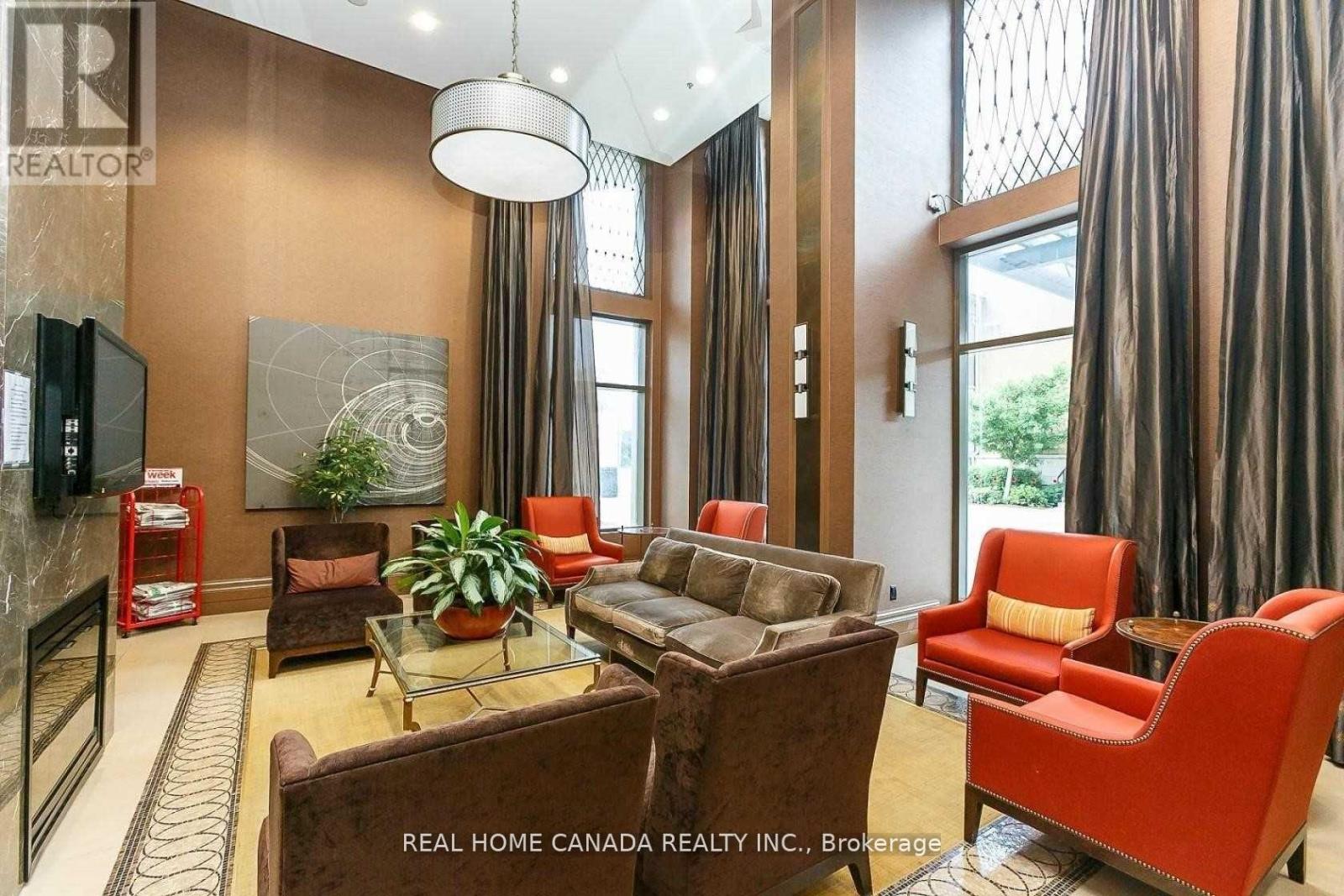 504 - 385 Prince Of Wales Drive, Mississauga, Ontario  L5B 0C6 - Photo 3 - W12543518