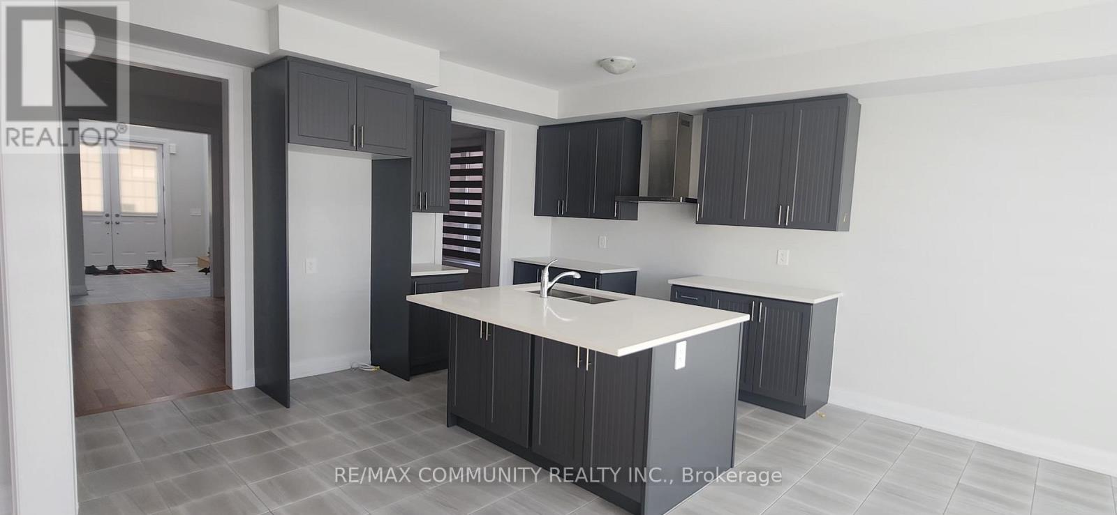 178 St Joseph Road, Kawartha Lakes, Ontario  K9V 0R6 - Photo 2 - X12543528