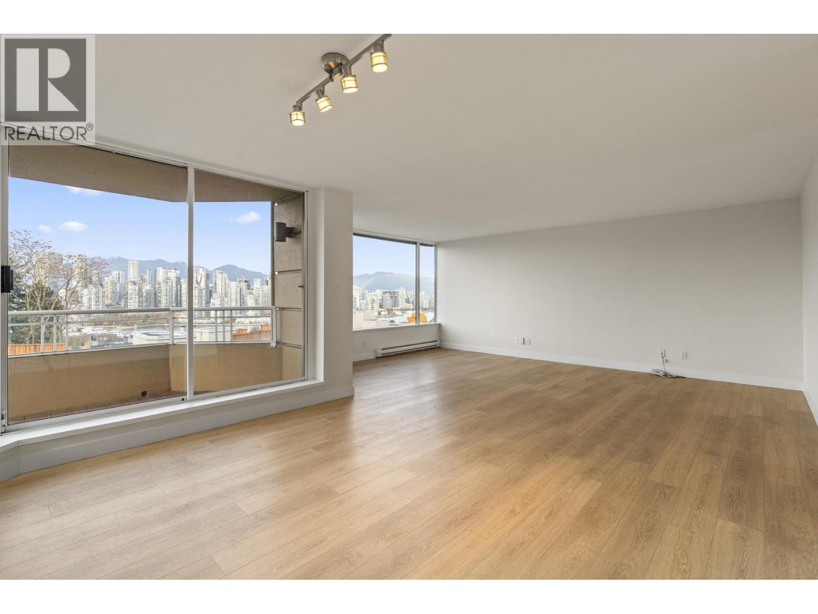 401 1235 W Broadway, Vancouver, British Columbia  V6H 1G7 - Photo 3 - R3067143